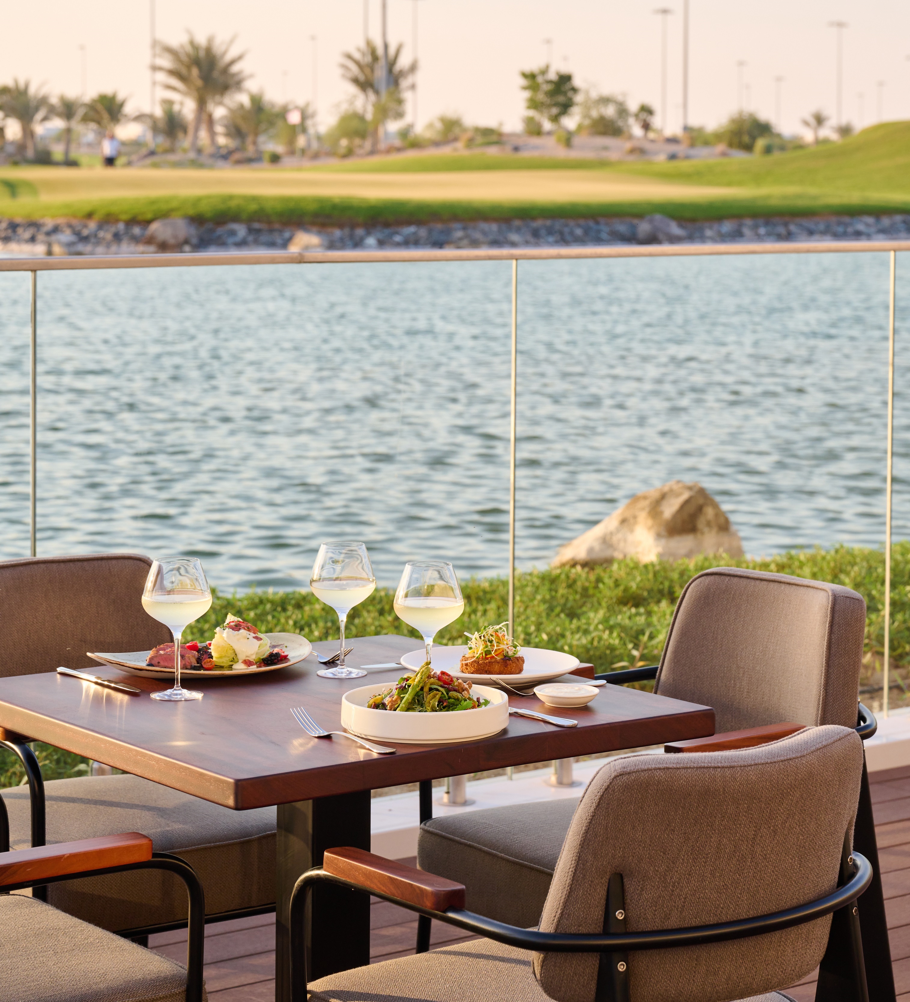 Acres Grill House Yas Acres Golf & Country Club